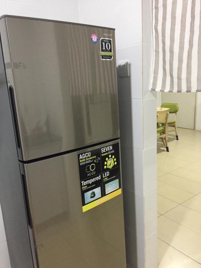 Roxy Apartment Kuching Ngoại thất bức ảnh