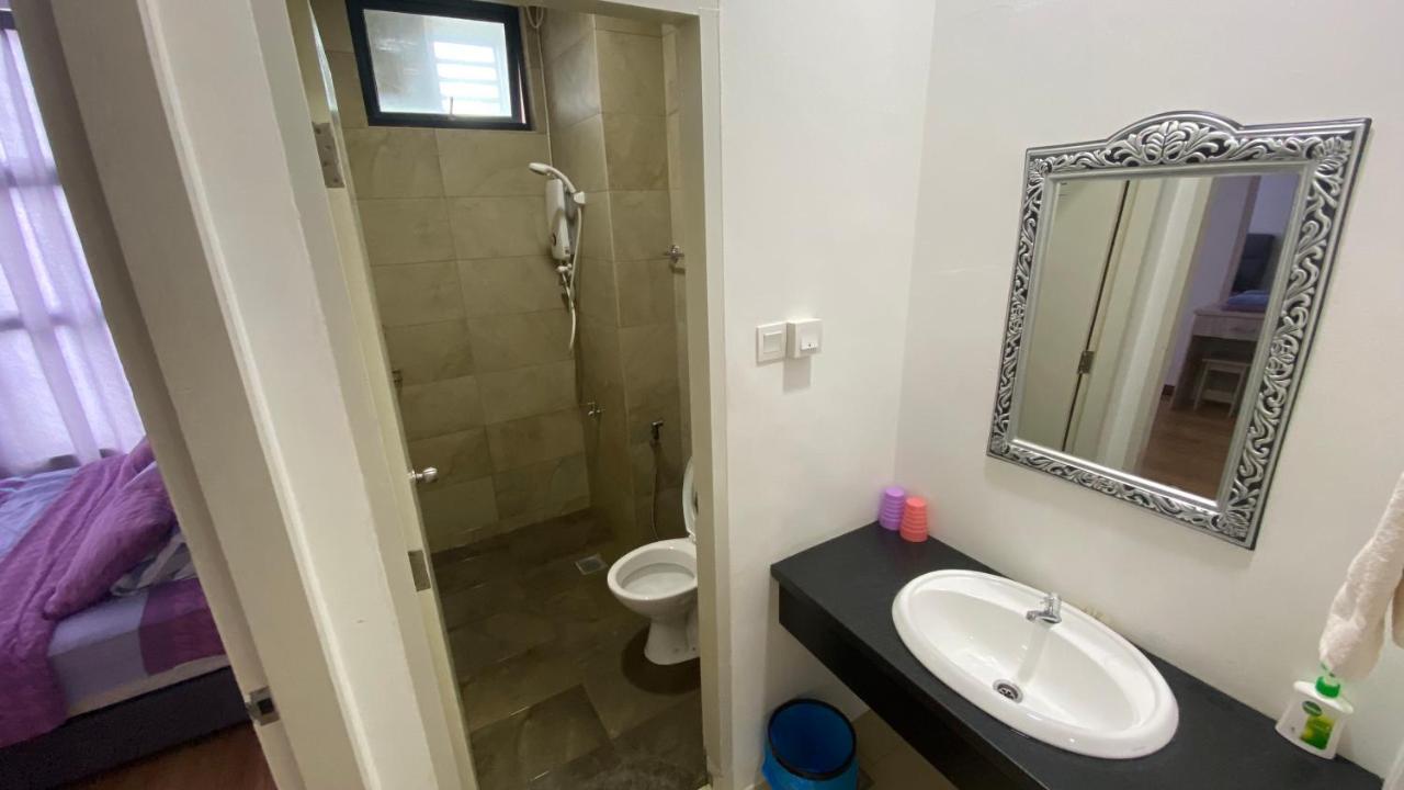 Roxy Apartment Kuching Ngoại thất bức ảnh