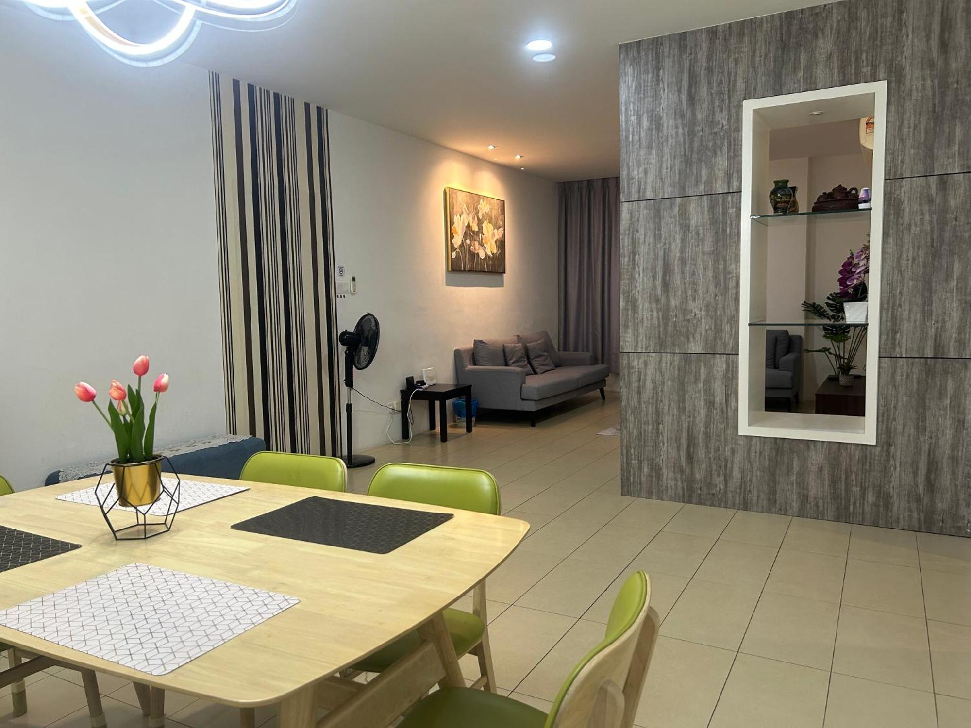 Roxy Apartment Kuching Ngoại thất bức ảnh