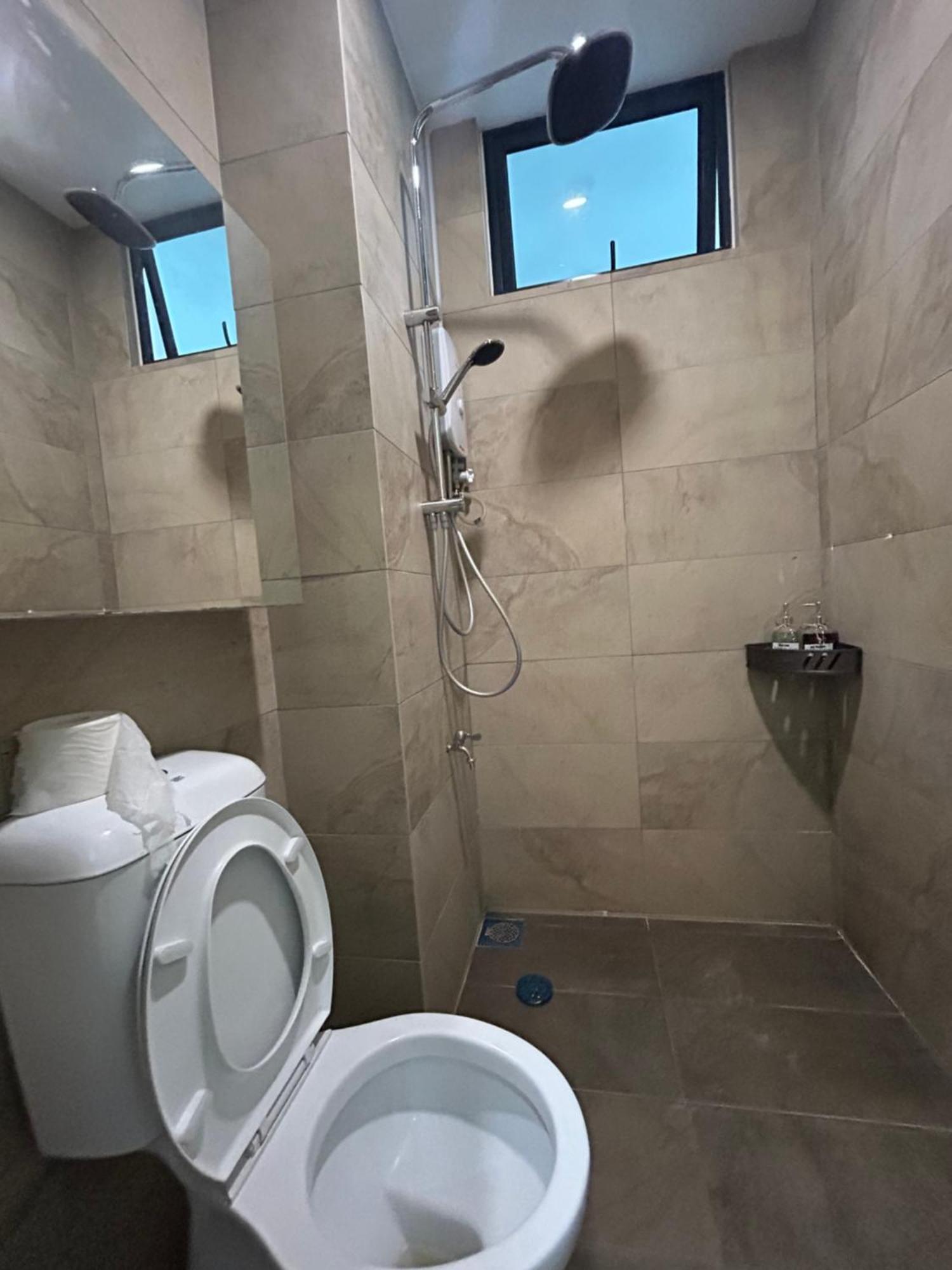 Roxy Apartment Kuching Phòng bức ảnh